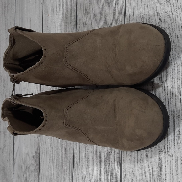 Old Navy Western Style Ankle Boot - Picture 2 of 6